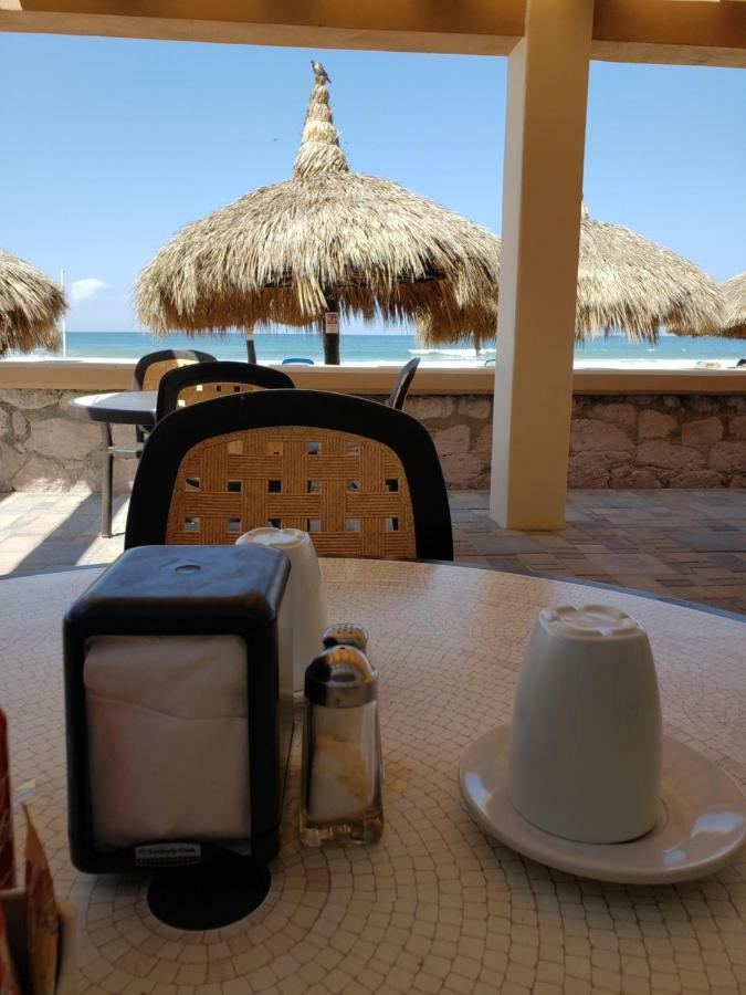 Costa Bonita &